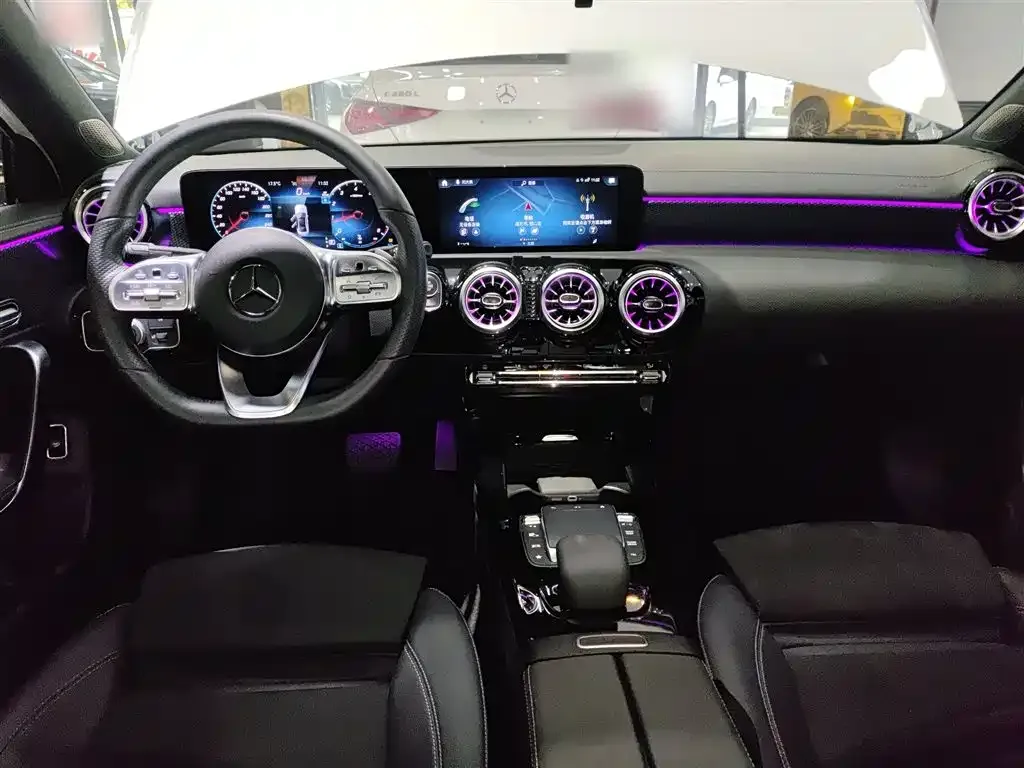 Mercedes-Benz A-Class 2023 из CN, фото 10
