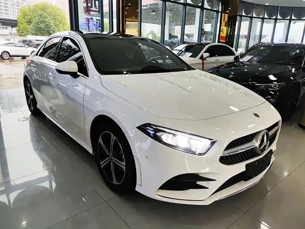 Mercedes-Benz A-Class 2023 из CN, фото 4