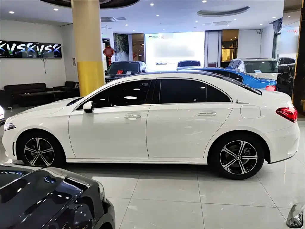 Mercedes-Benz A-Class 2023 из CN, фото 5