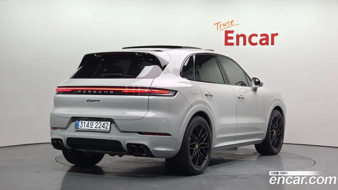 Porsche Cayenne 2024 из KR, фото 2