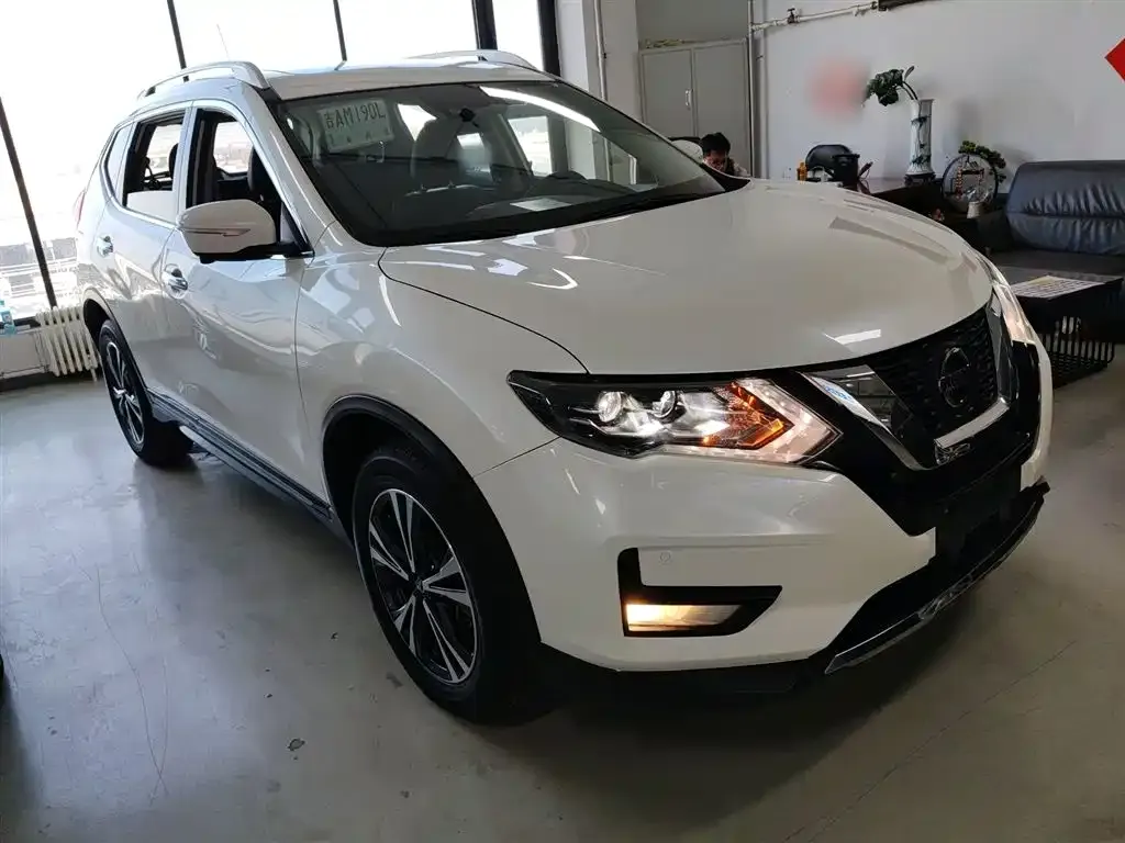 Nissan X-Trail — фото 4