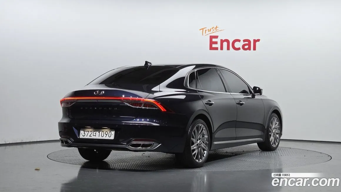 Hyundai Grandeur 2022 из KR, фото 2