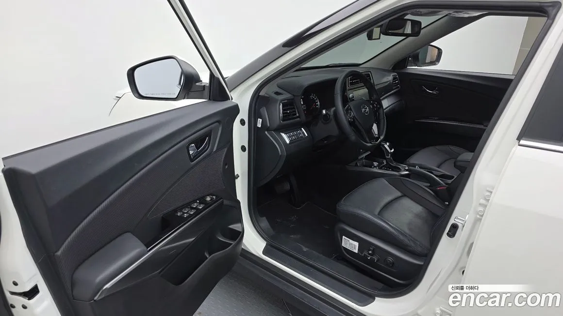 KG Mobility (Ssangyong) TIBOLI 2023 из KR, фото 10