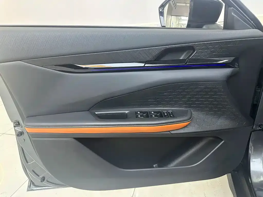 Changan UNI-V 2022 из CN, фото 9