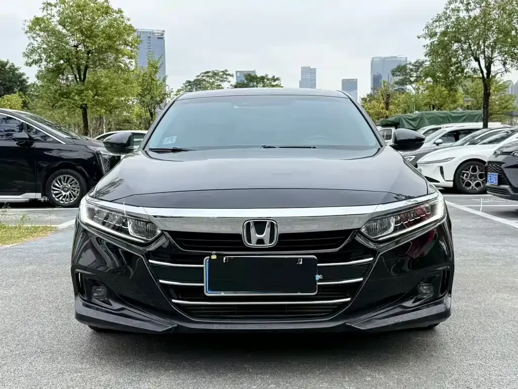 Honda Accord — фото 2