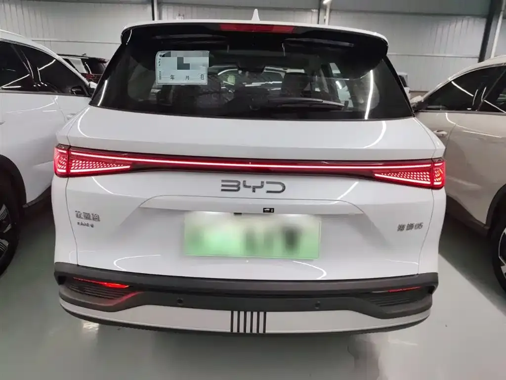 BYD Seal 05 DM-i — фото 6