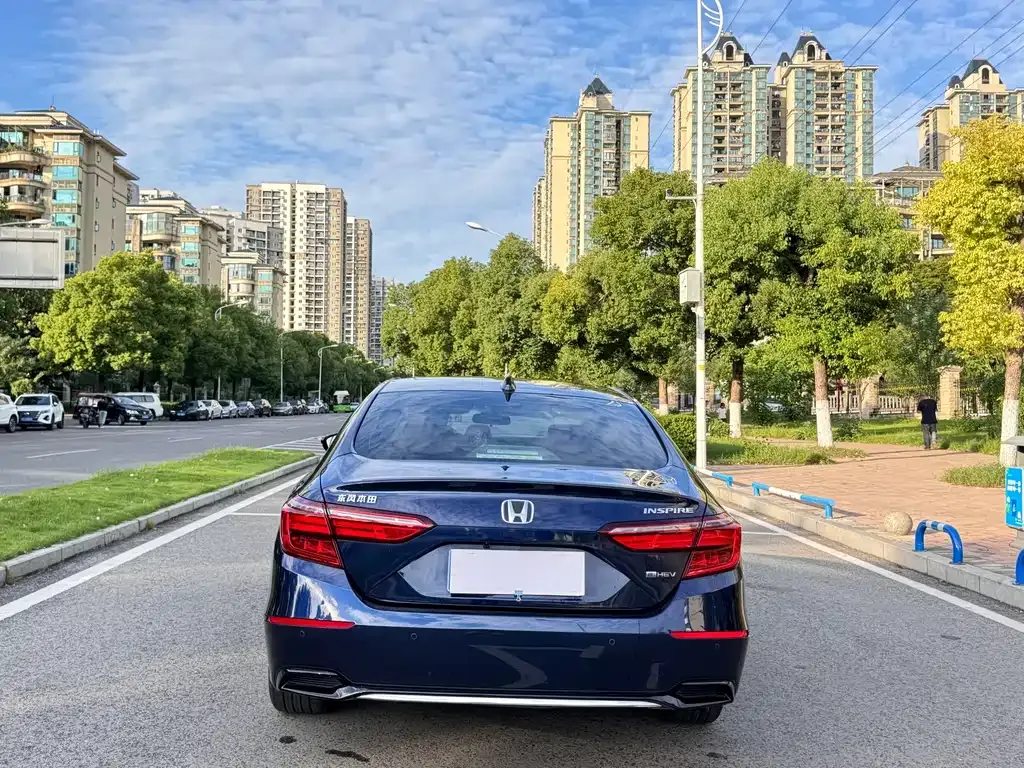 Honda Inspire — фото 8