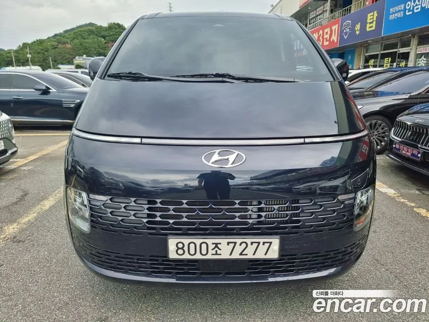 Hyundai Staria — фото 1