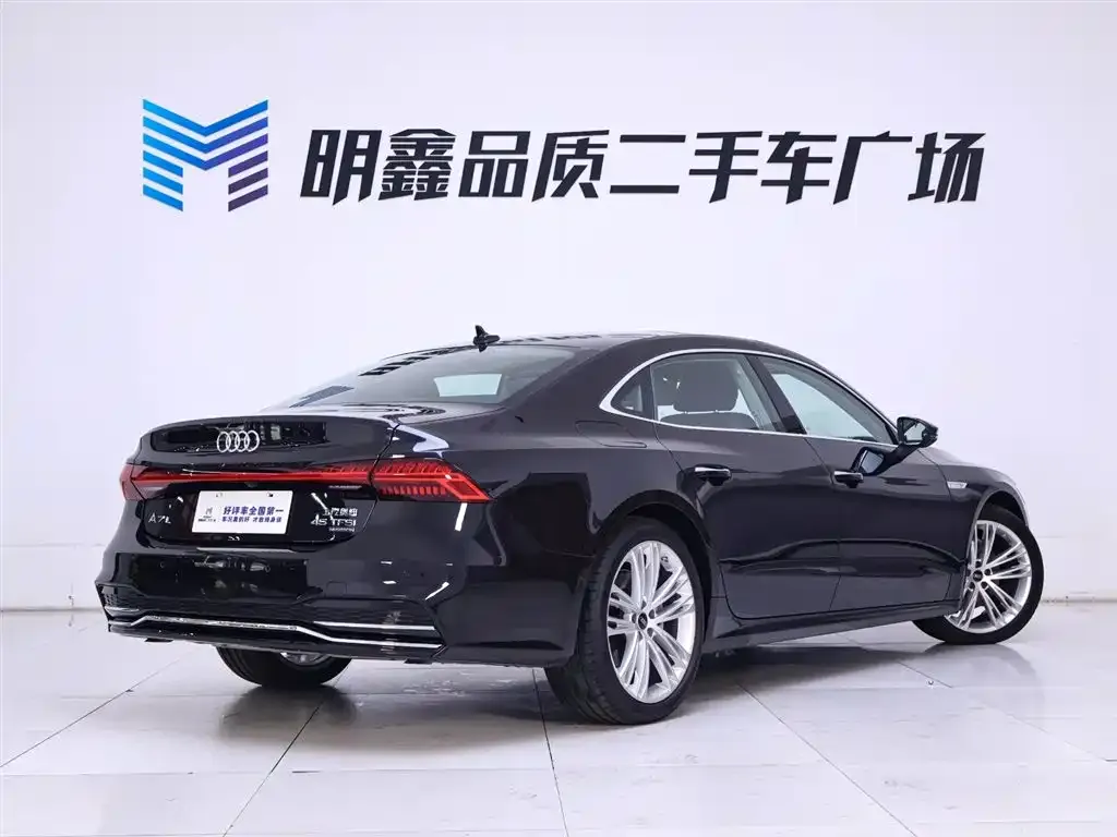 Audi A7L — фото 7