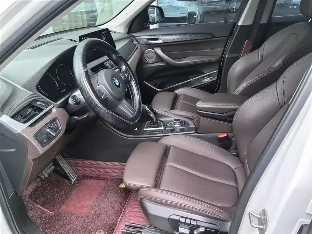 BMW X1 2021 из CN, фото 6