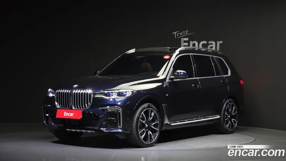 BMW X7 — фото 1
