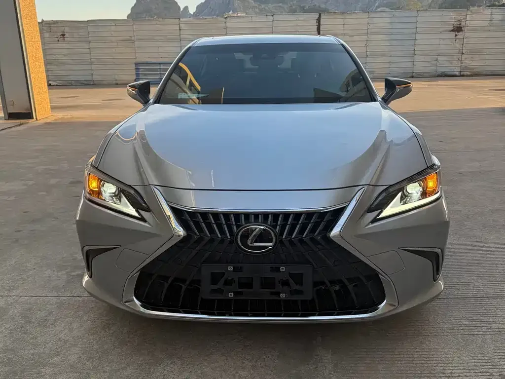 Lexus ES 2022 из CN, фото 3