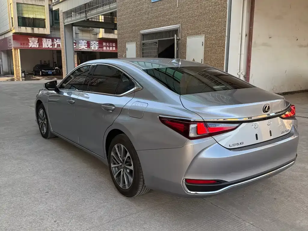 Lexus ES 2022 из CN, фото 9