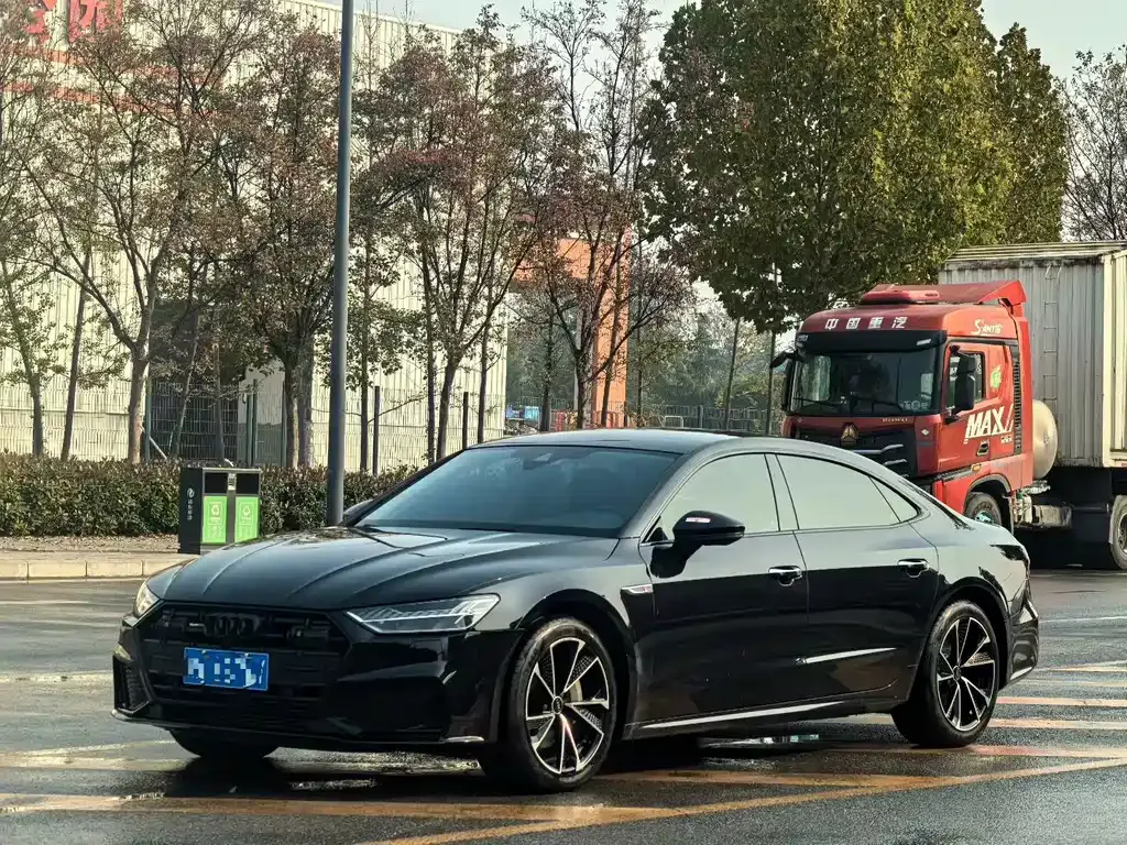 Audi A7L 2023 из CN, фото 1