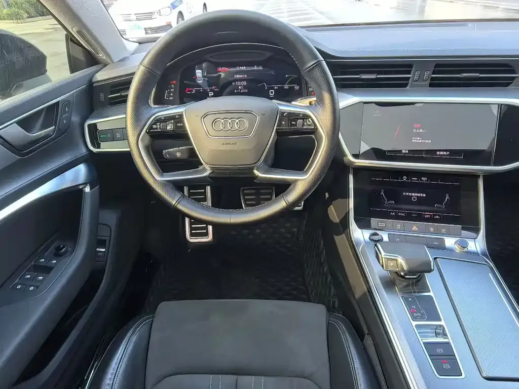 Audi A7L 2023 из CN, фото 4