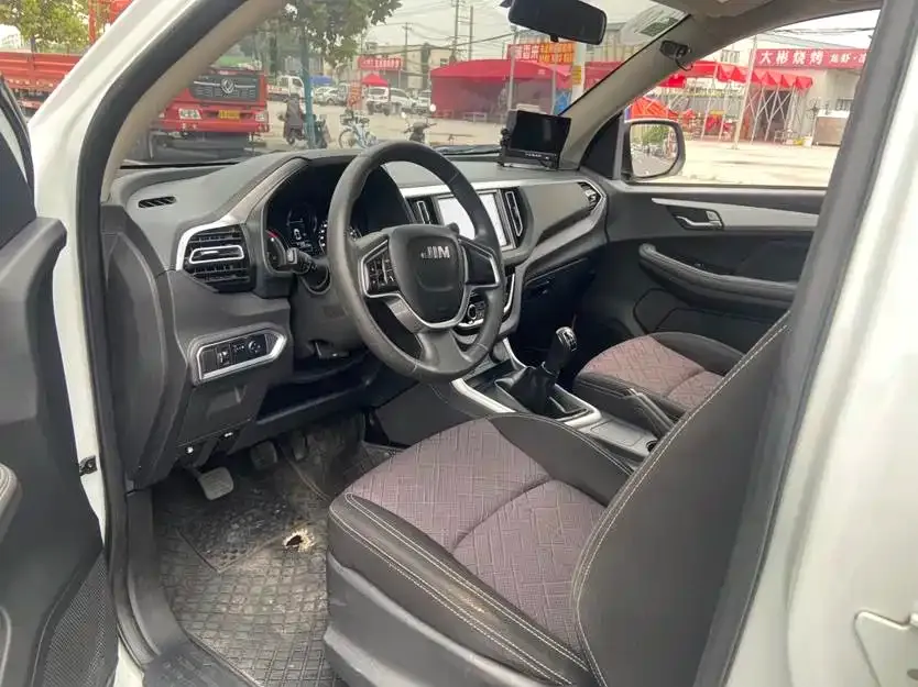 Isuzu RE-MAX 2023 из CN, фото 10