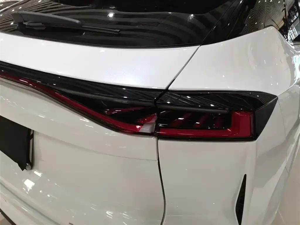 Changan UNI-Z 2025 из CN, фото 8