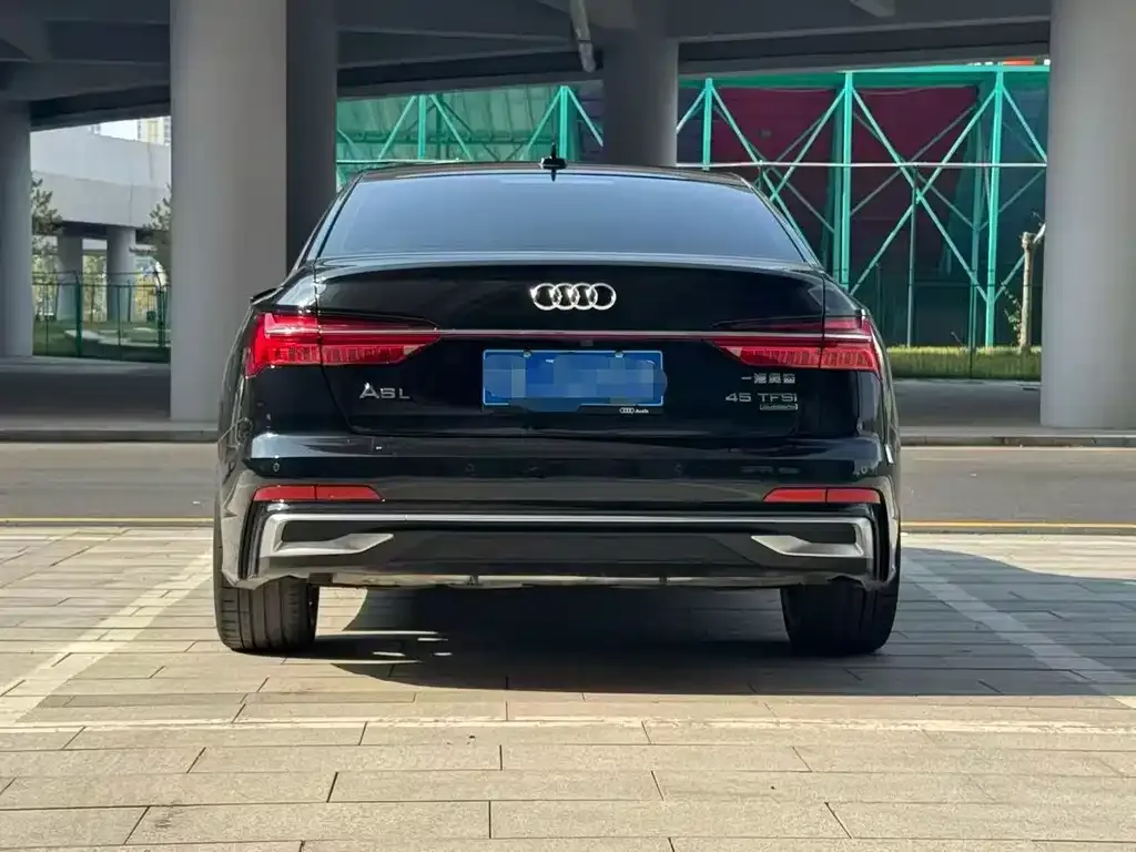 Audi A6L 2024 из CN, фото 5