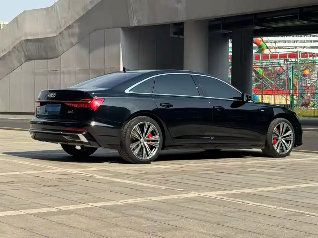 Audi A6L 2024 из CN, фото 6