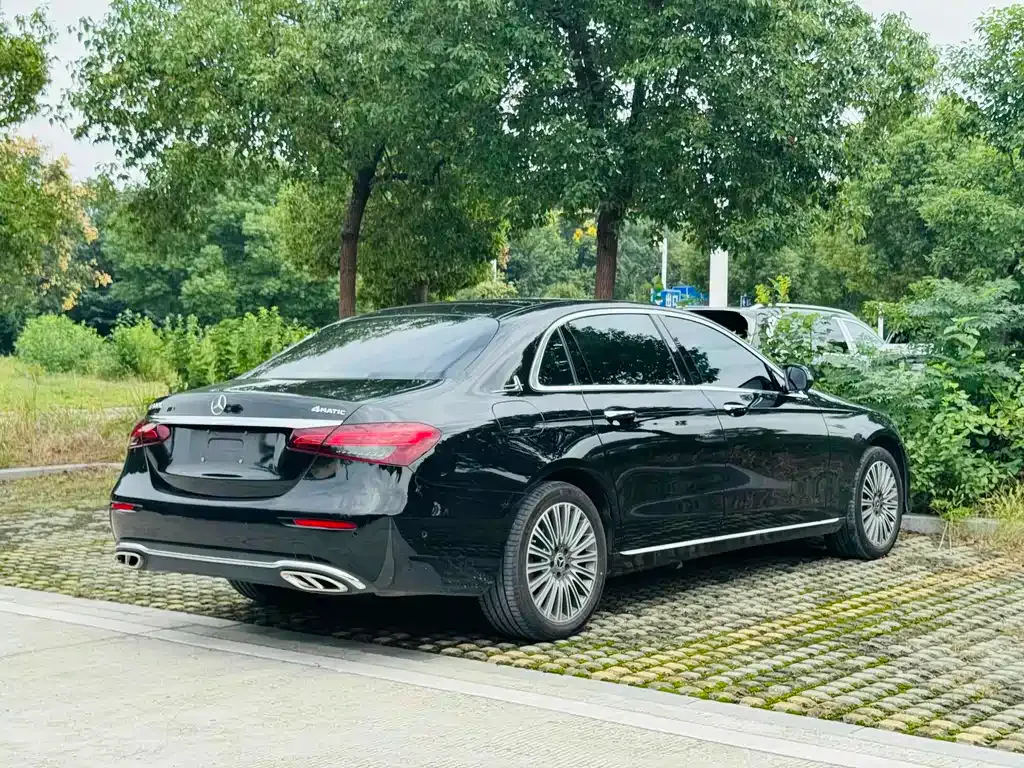 Mercedes-Benz E-Class 2023 из CN, фото 3