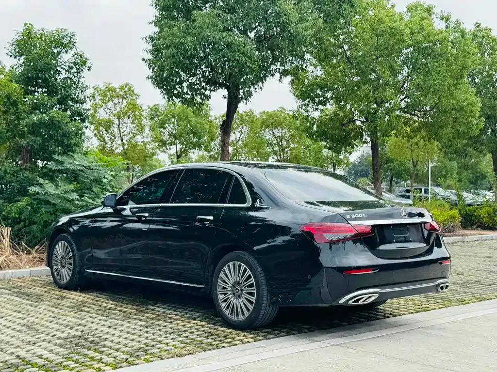 Mercedes-Benz E-Class 2023 из CN, фото 7