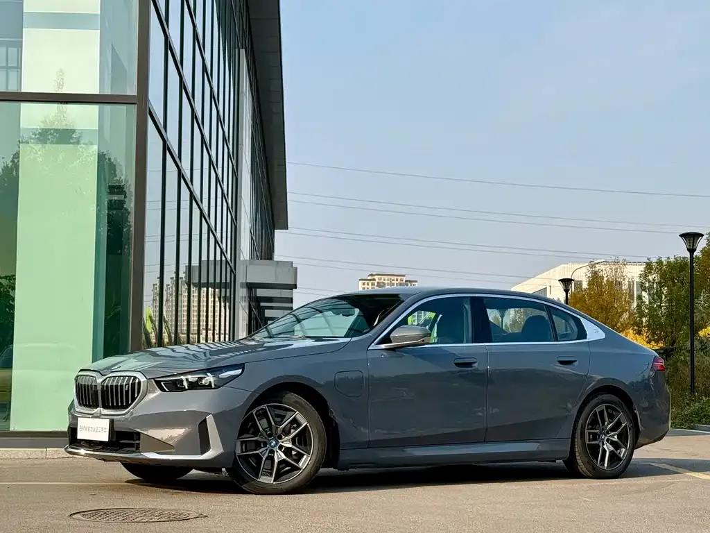BMW i5 2024 из CN, фото 1