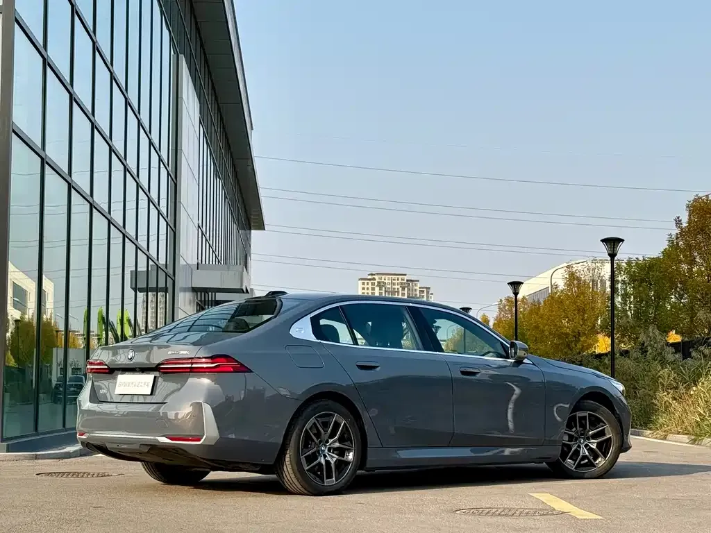 BMW i5 2024 из CN, фото 8