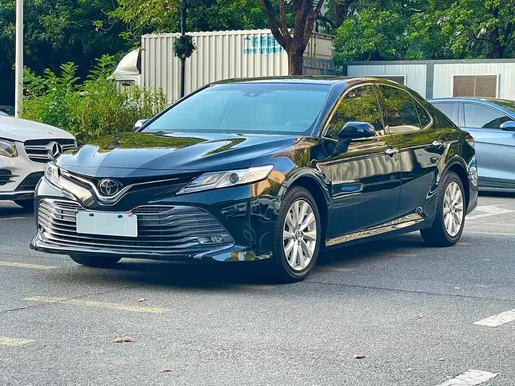 Toyota Camry 2021 из CN, фото 1