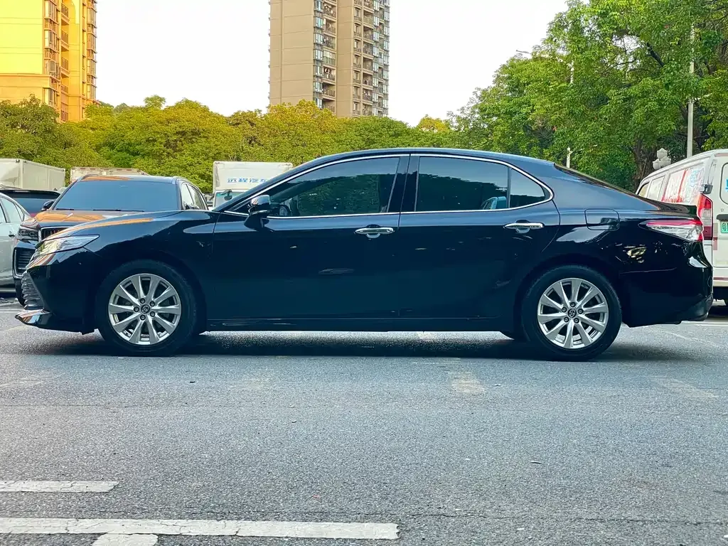 Toyota Camry 2021 из CN, фото 7