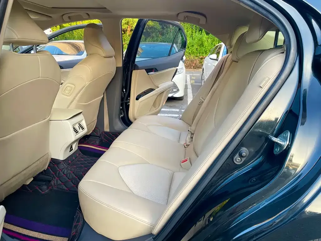 Toyota Camry 2021 из CN, фото 9