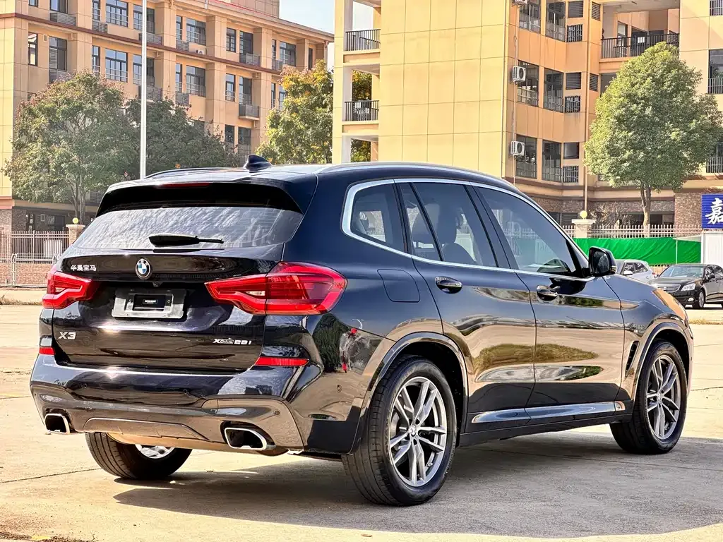 BMW X3 2021 из CN, фото 3