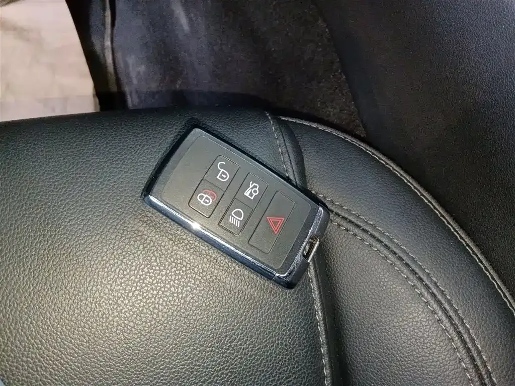 Jaguar XEL 2022 из CN, фото 9