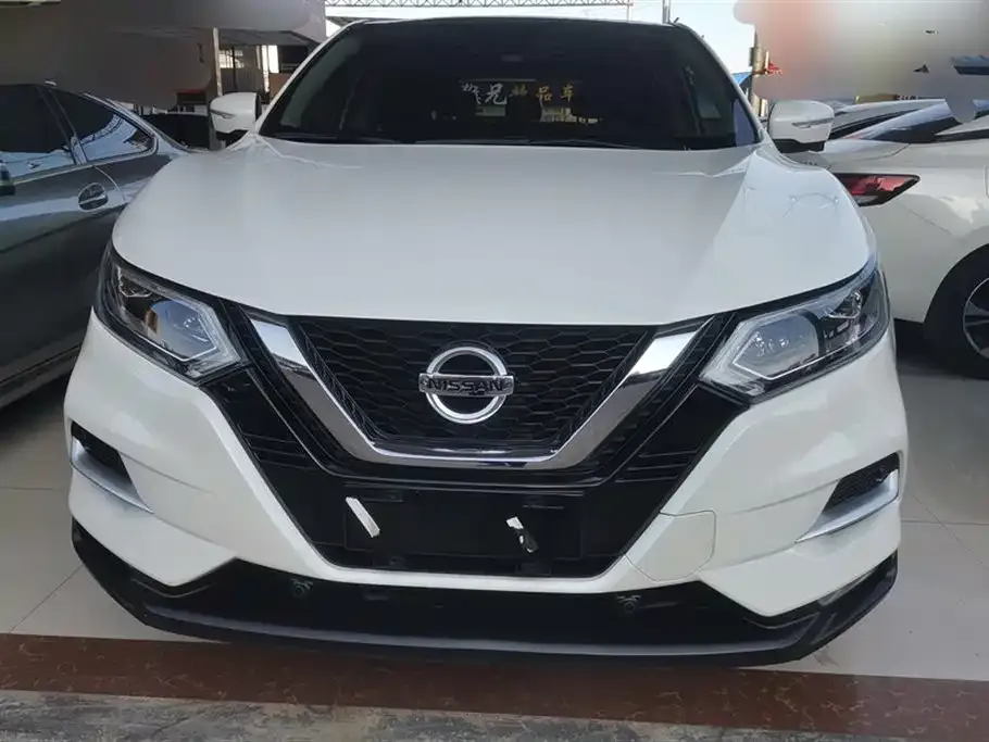 Nissan Qashqai 2021 из CN, фото 2