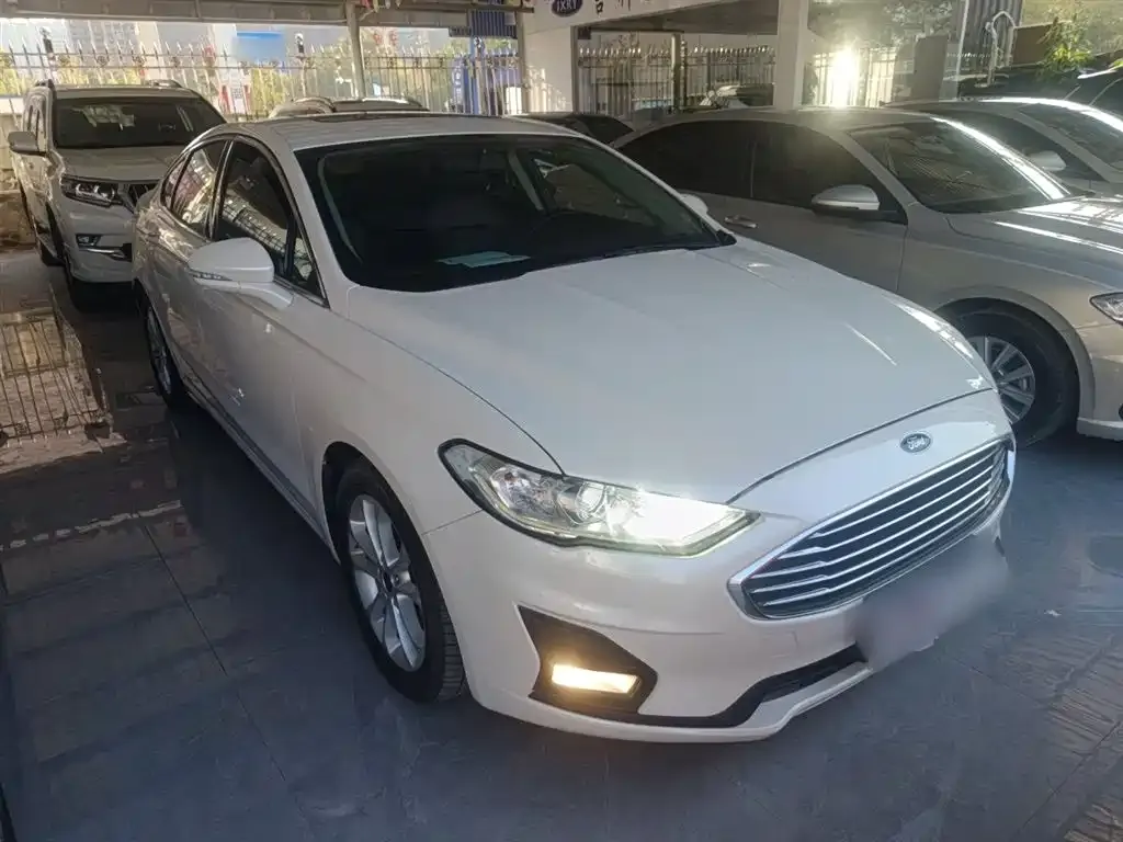 Ford Mondeo 2021 из CN, фото 4