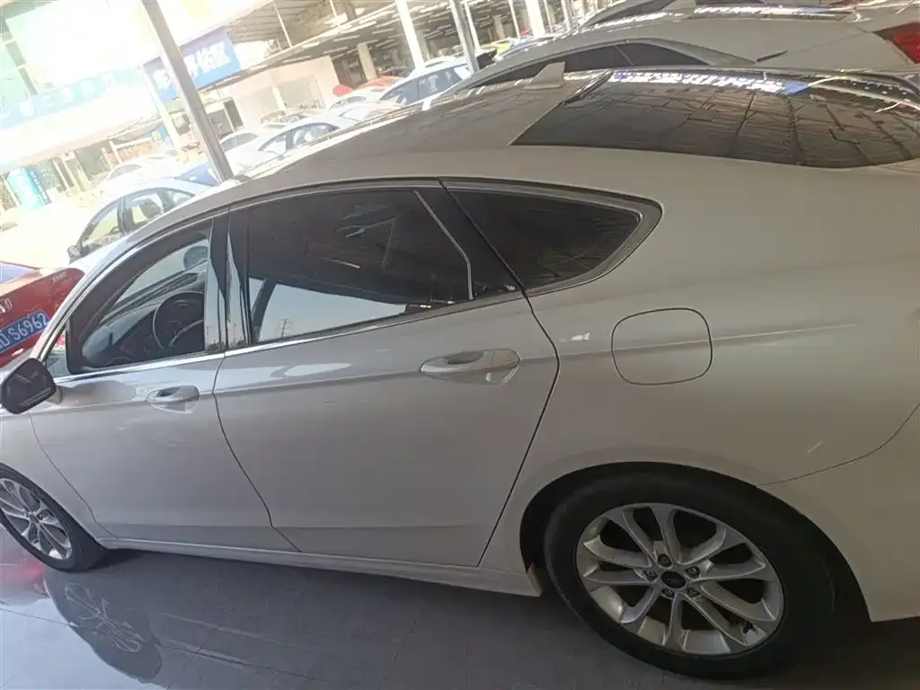Ford Mondeo 2021 из CN, фото 5