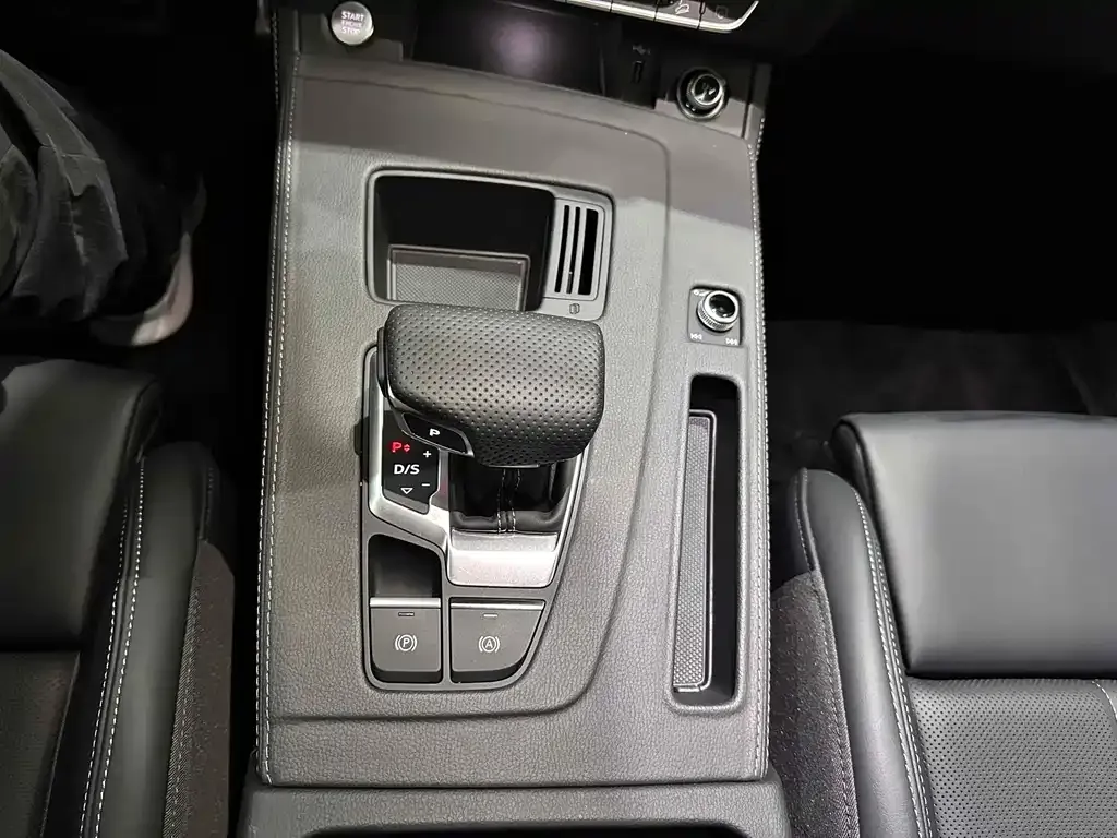 Audi Q5L 2024 из CN, фото 9