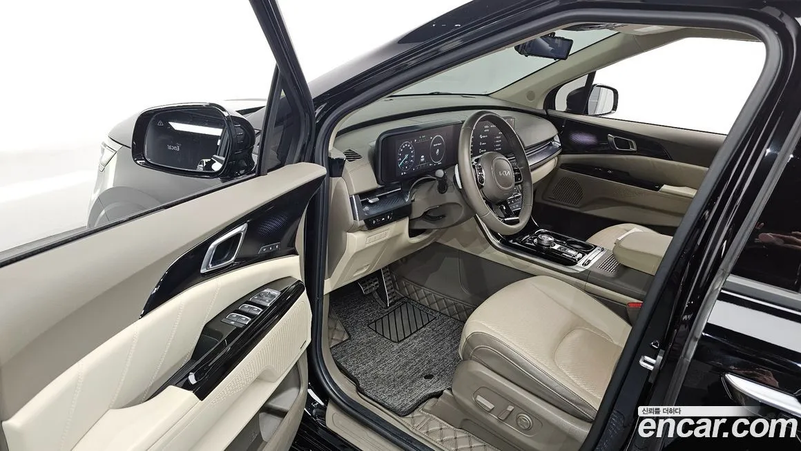 Kia Carnival — фото 10
