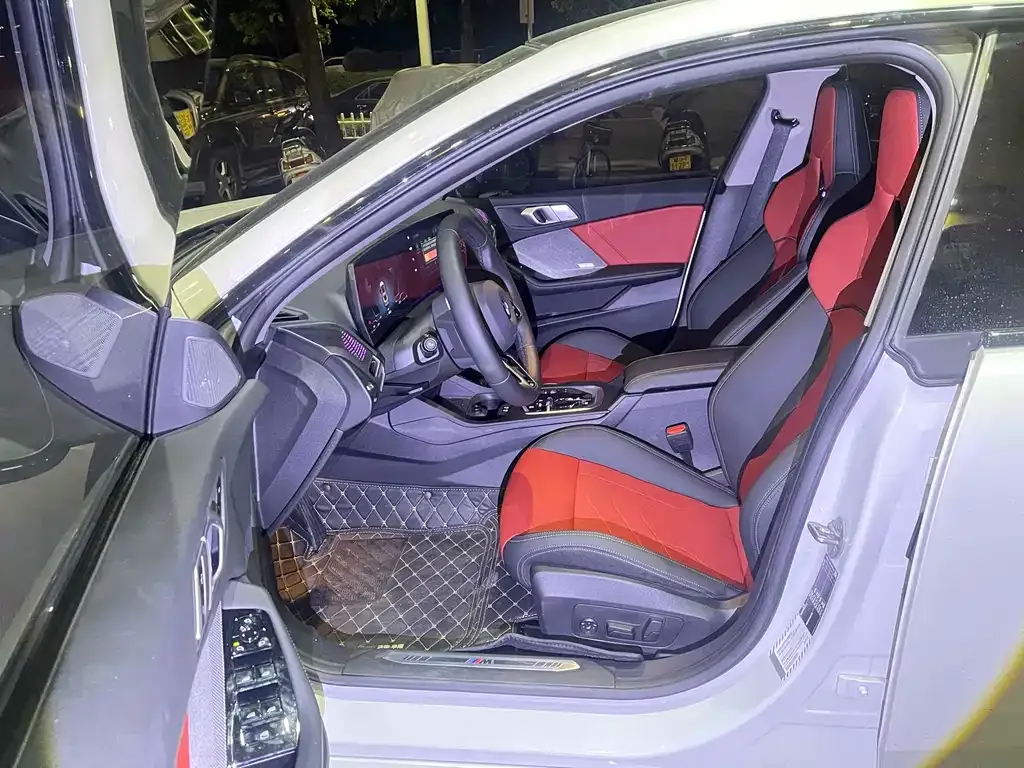 BMW 2 Series 2025 из CN, фото 4