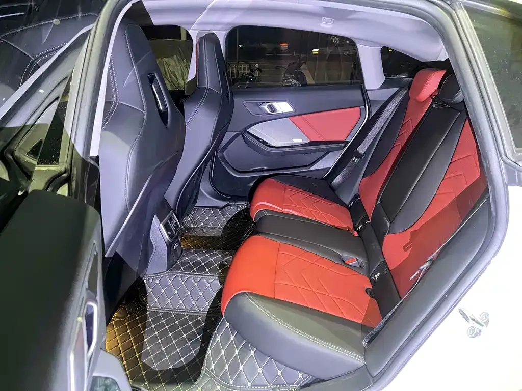 BMW 2 Series 2025 из CN, фото 5