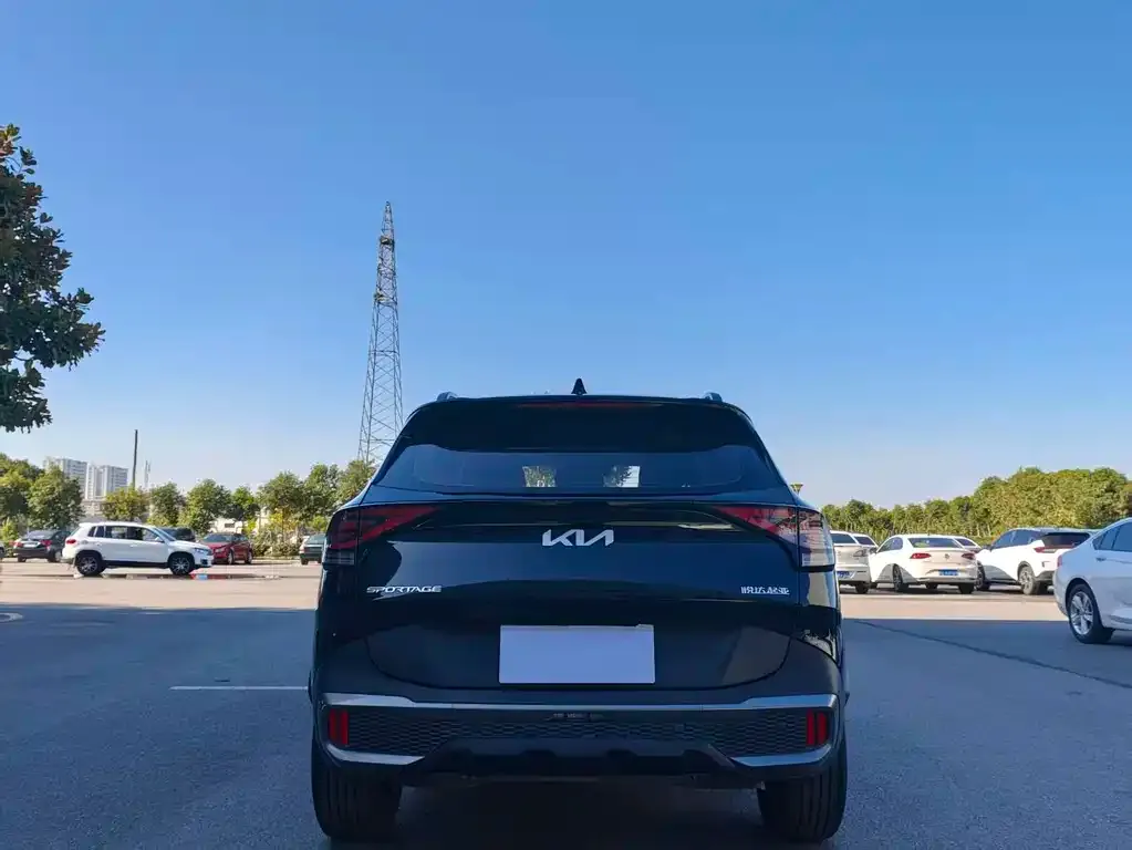 Kia Sportage 2023 из CN, фото 5
