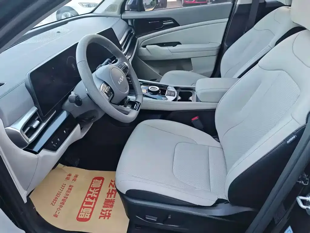 Kia Sportage 2023 из CN, фото 7
