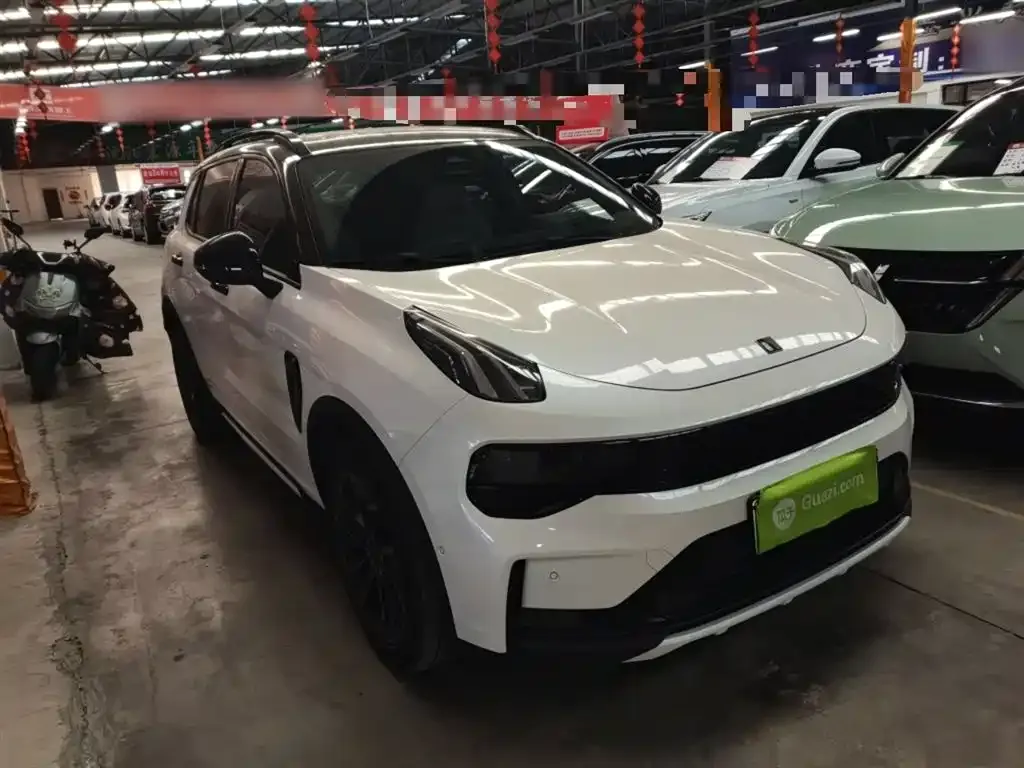 Lynk & Co 01 EM-P 2022 из CN, фото 3
