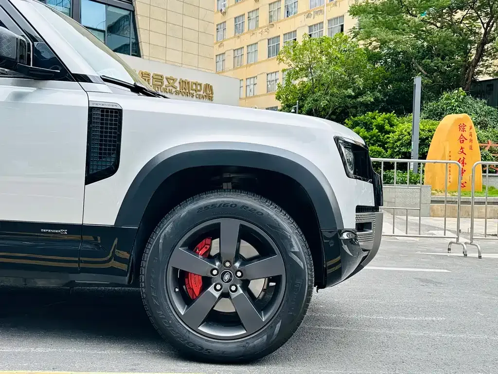 Land Rover Defender — фото 5