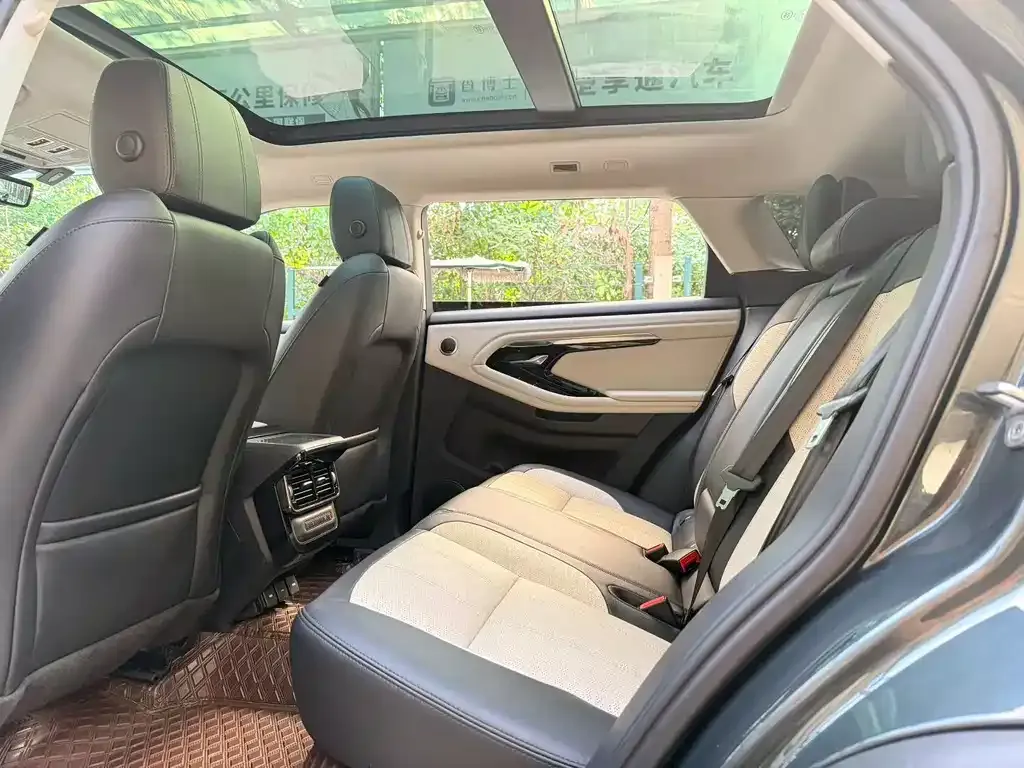 Land Rover Evoque 2022 из CN, фото 8