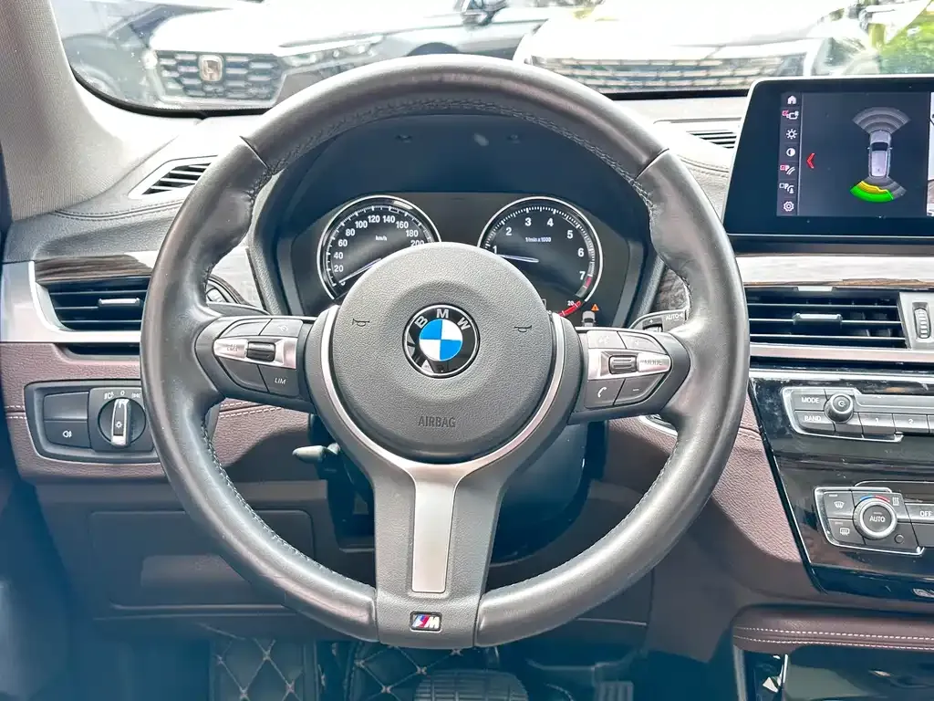 BMW X1 2021 из CN, фото 10