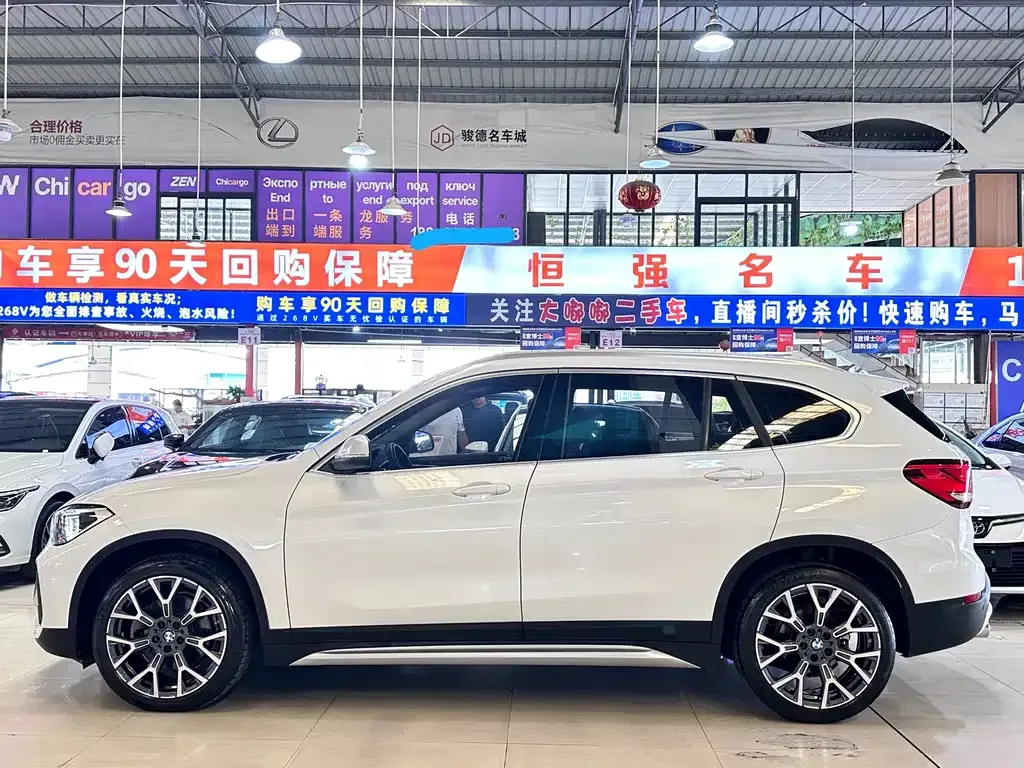 BMW X1 2021 из CN, фото 3