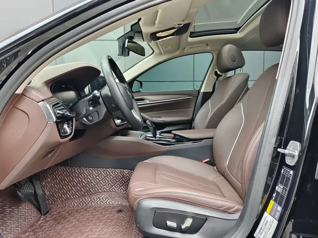 BMW 5 Series New Energy 2022 из CN, фото 5