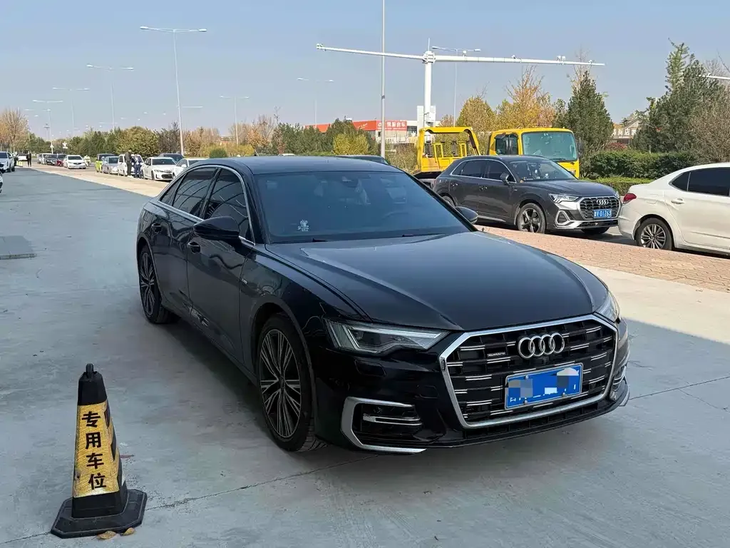 Audi A6L 2024 из CN, фото 3