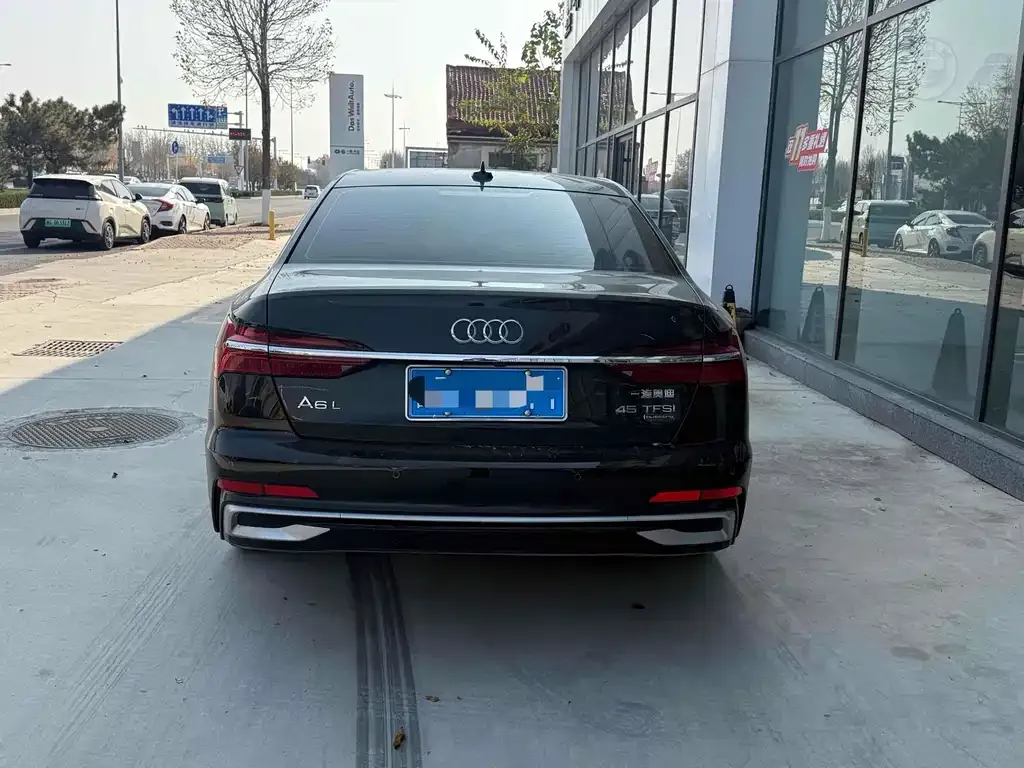 Audi A6L 2024 из CN, фото 5