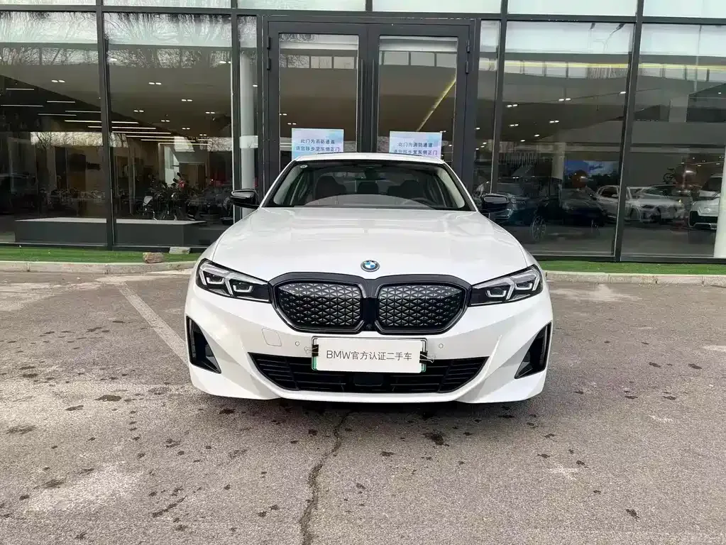 BMW i3 2024 из CN, фото 2